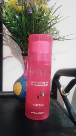 Paso 1: Gel limpiador